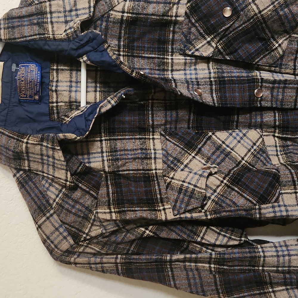 Pendleton Pearl snap Vintage wool flannel sz medium